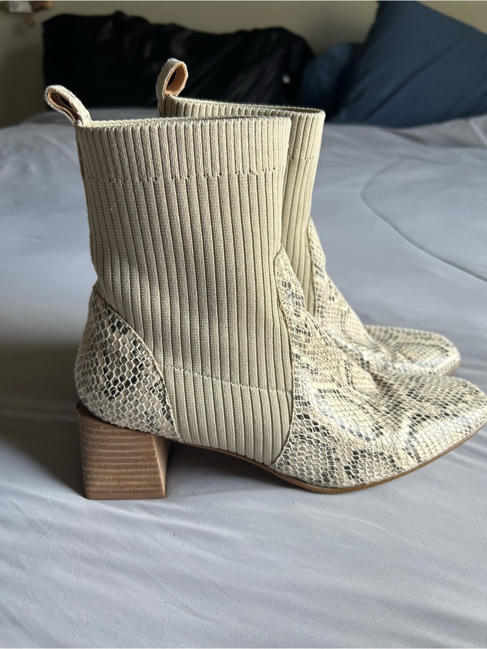 Oasis Society Snake Booties - Picture 2 of 4